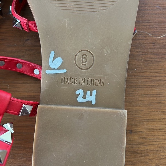 Steve Madden Red Travel Studded Sandals - Picture 5 of 6